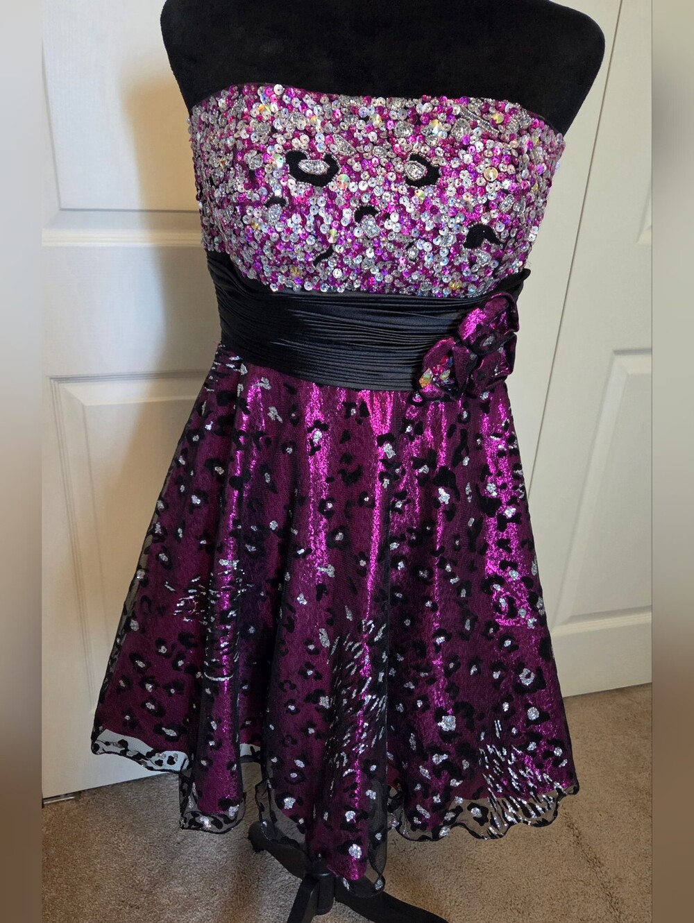 Vintage Hannah S Strapless HOCO Dress Y2K SIZE 8 Magenta LEPOARD Embelished